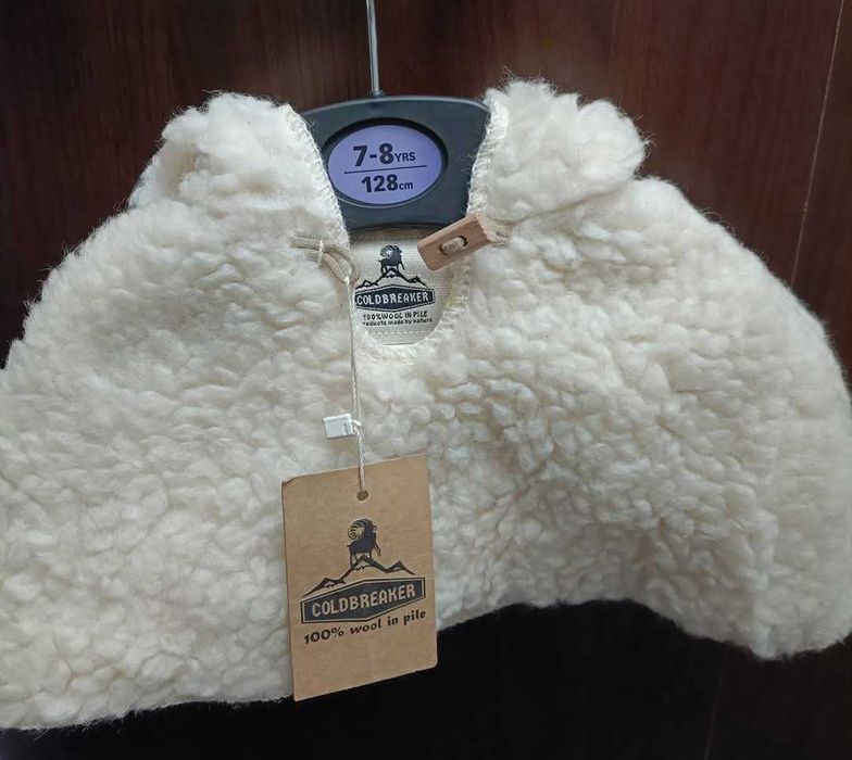 Capă nouă din lână