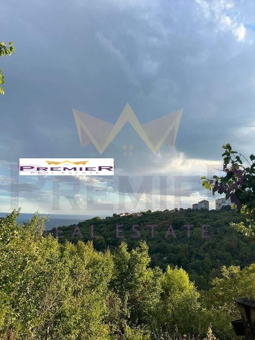 Парцел в Добрич, област-гр.Балчик площ 550 цена 37000