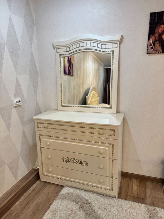 Спальный гарнитур