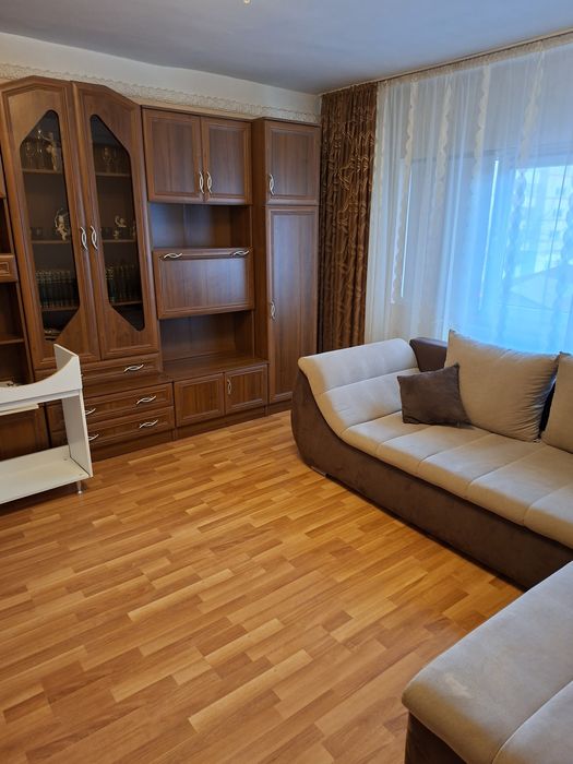 vand apartament 2 camre zona centralart 1 zona ultra central