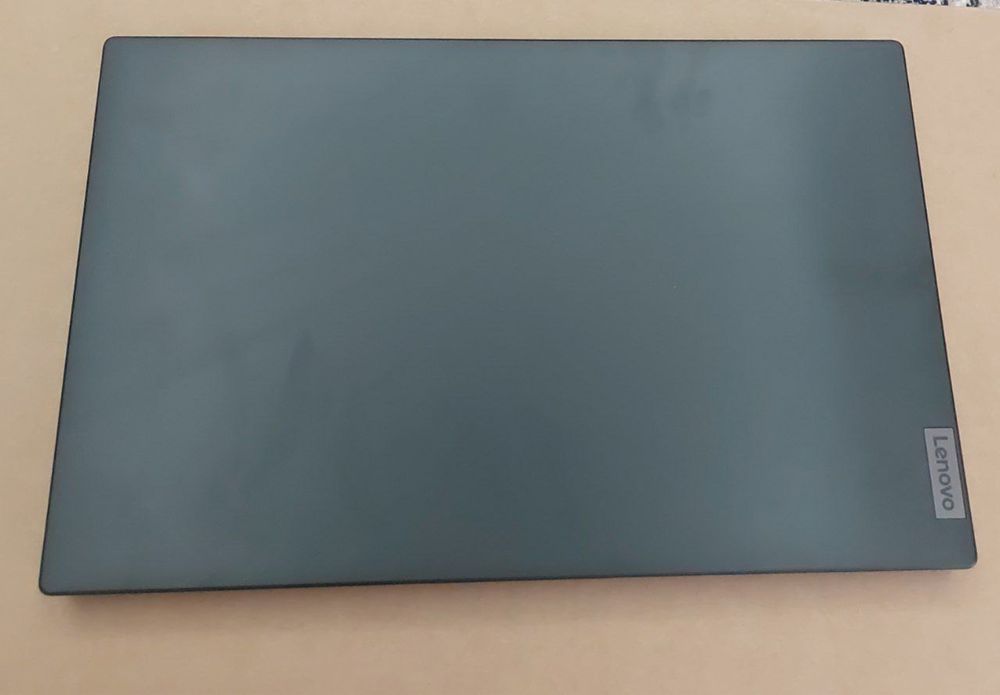 Lenovo 1yil garantya yangi ishlatilmagan