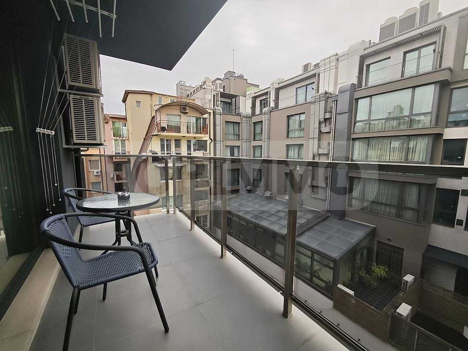 Дава се под наем Двустаен апартамент в Варна, Център - 70 кв.м за 950 € - Снимка #10