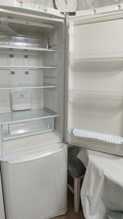 Продам холодильник