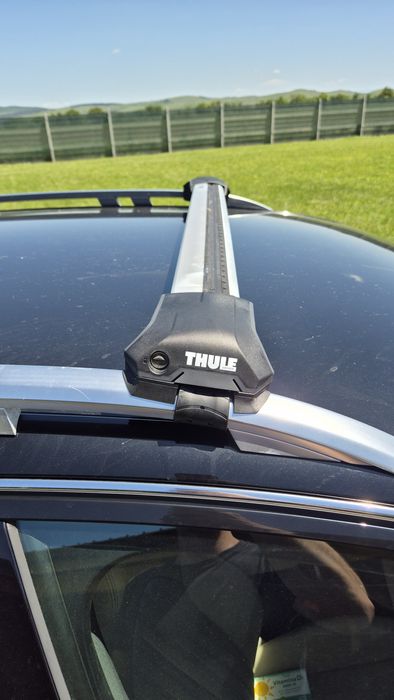 Vând Bare transversale Thule  Wingbar Edge Silver