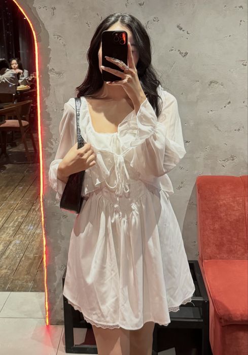 Летнее белое платье