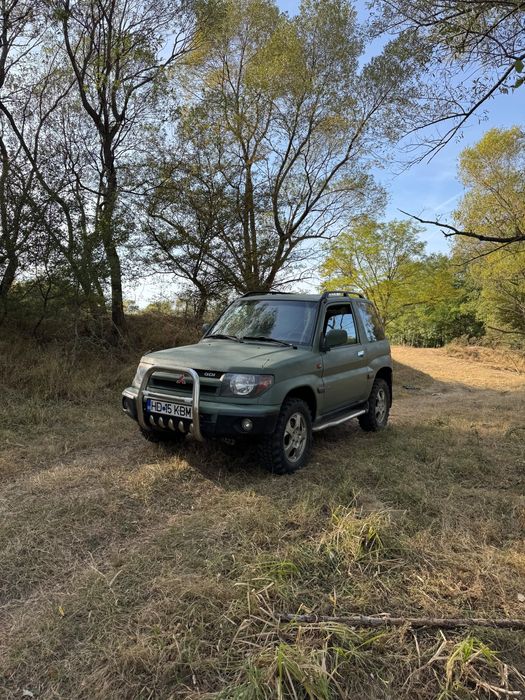 MITSUBISHI Pajero Pinin