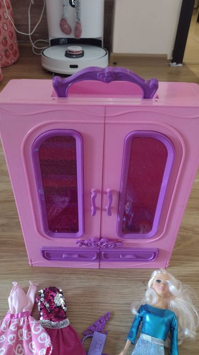 Кукла Барби с гардероб