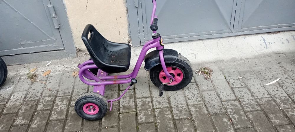 Vând triciclete / biciclete copii