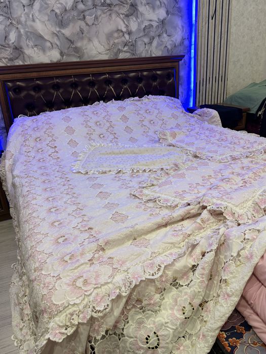 Pakrival. Zo’r 2 ta yostiq chilt bor