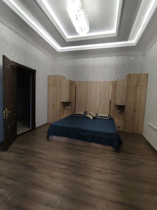 470000у.е Ипакчилик Евро Дом 6 сотик 6 комнатные