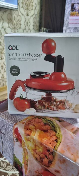 Продам ручной блендер новый.