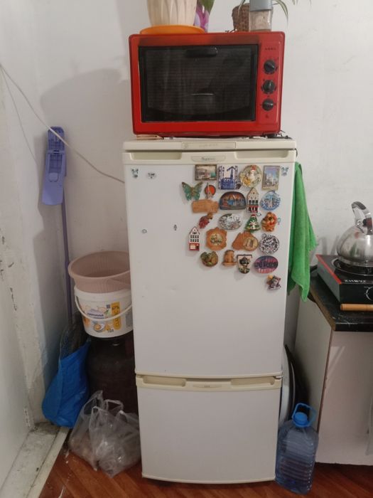 Продам холодильник,духовку и газ балон
