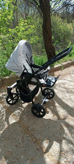 Бебешка количка Retrus