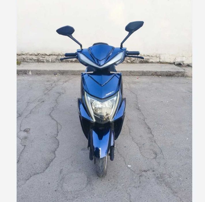 Продам электро скутер Китай