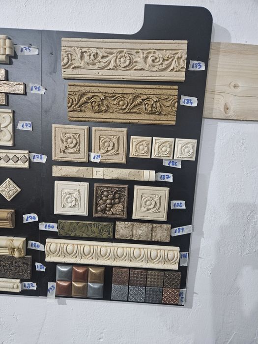 Elemente decorative din marmură și travertin  brâuri, baghete, profile