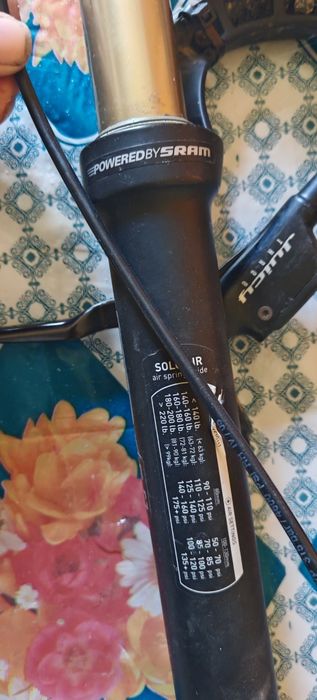 Вилка Rockshox Recon