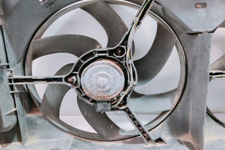 Electroventilatoare Racire  cu Suport 8240177M49 / 9639525380 Peugeot