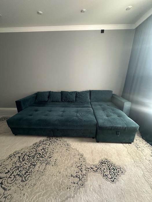 Продам диван в гостинную