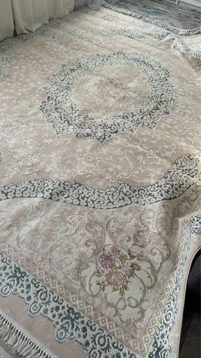 Палас/ковер красивый,чистый