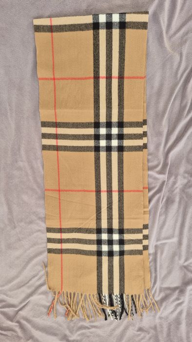 Шарф от burberry