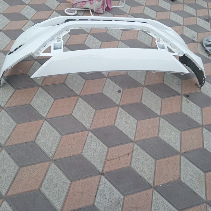 Продам передний бампер на hyundai Accent