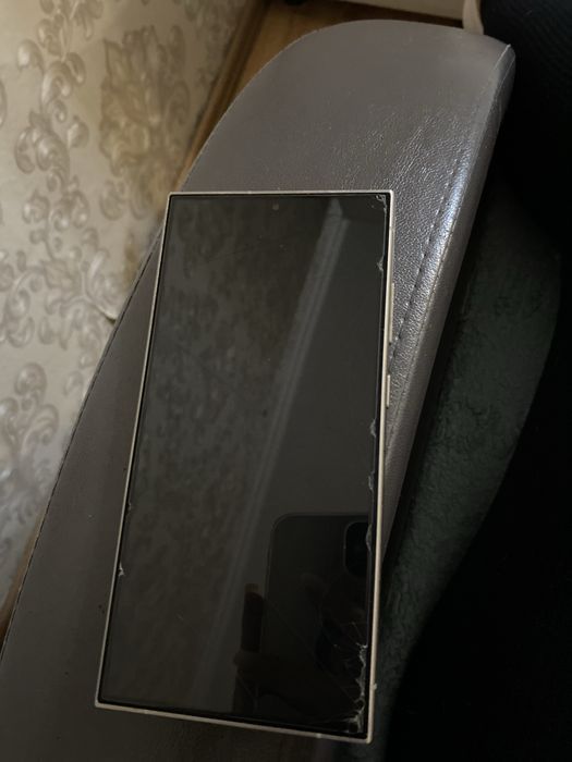 Продам самсунг S24ультра