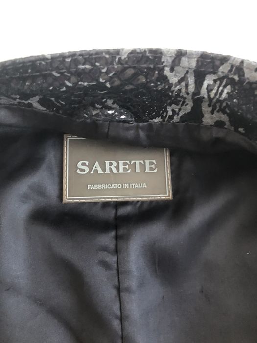 Продаю кожанную куртку