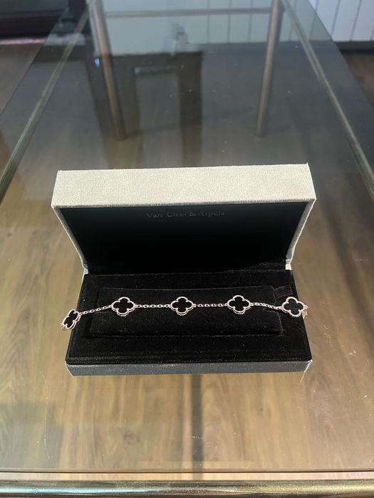 Van Cleef bracelet/ гривни 18 карата