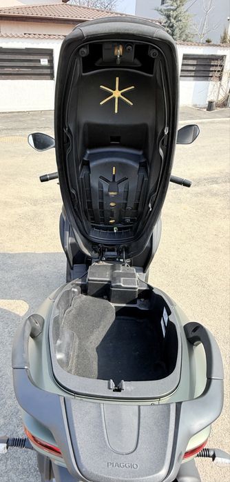 Piaggio mp3, piaggio 3 roti, 500cc, ABS/ASR, conduci cu B-ul