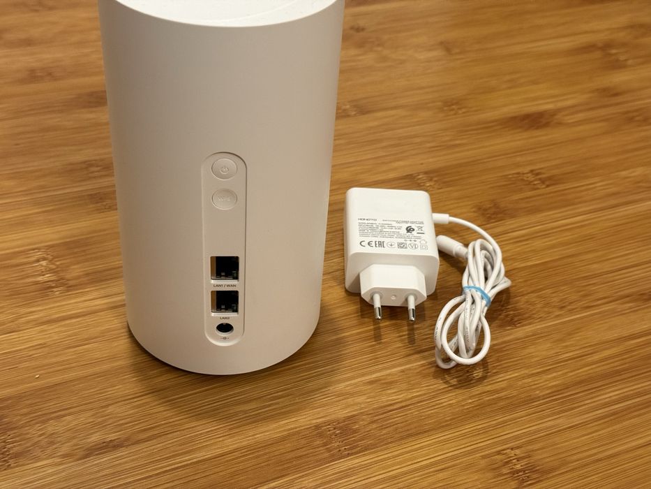 Router 5G cu SIM OPPO 5G CPE T2 , WiFI 6 , 4,4 Gbps Download