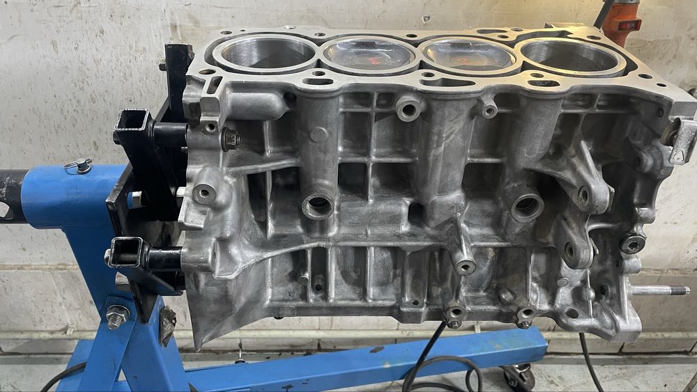 Блок двс 2AZ от Тойота