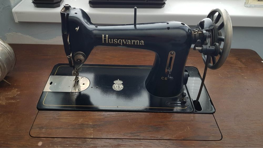 Стара шевна машина Husqvarna