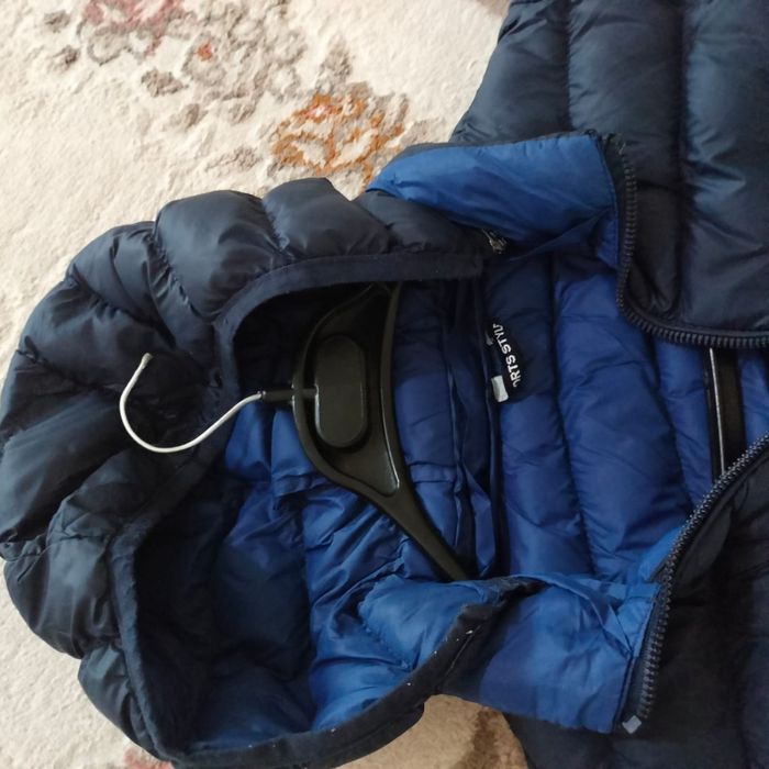 Продам осенью куртку для пацана