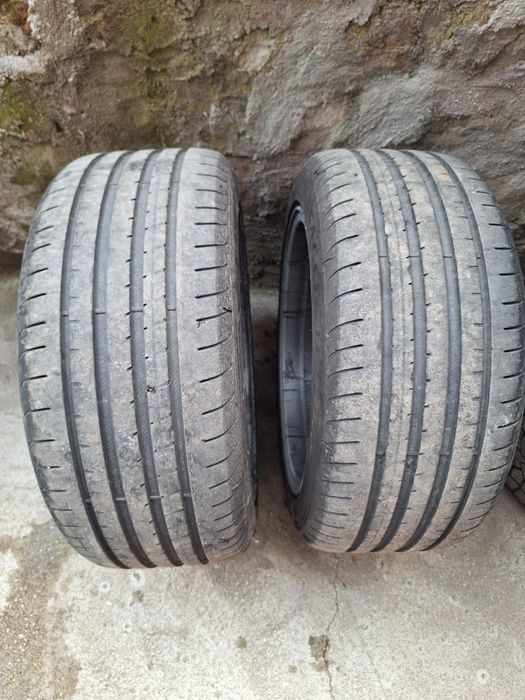 4бр Гуми 50€ 235/45/17