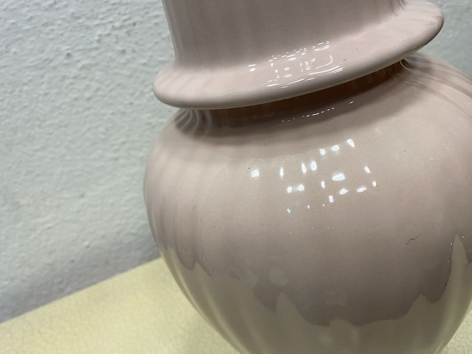 Порцеланова ваза от белгия BOCH