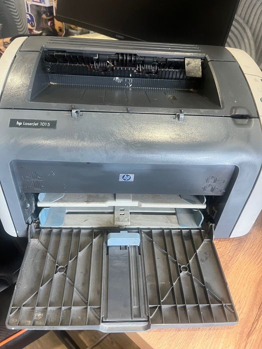 Принтер hp LaserJet1015