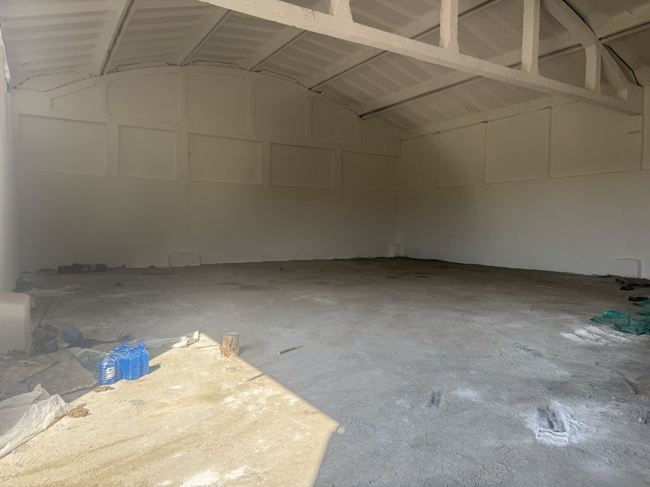 База продаеться