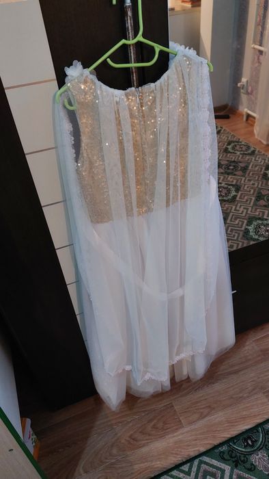 Нарядное платье для девочки