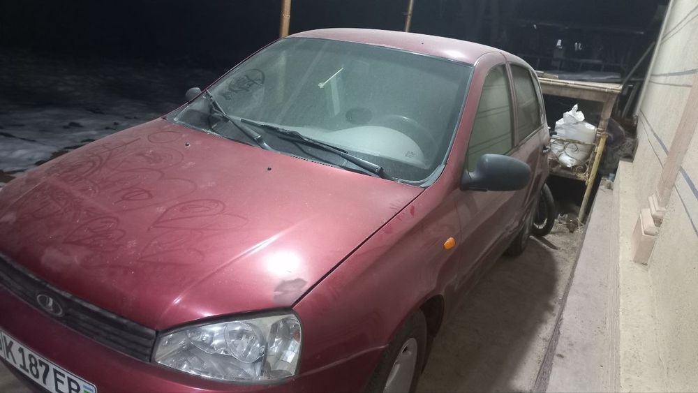 Lada kalina sotiladi