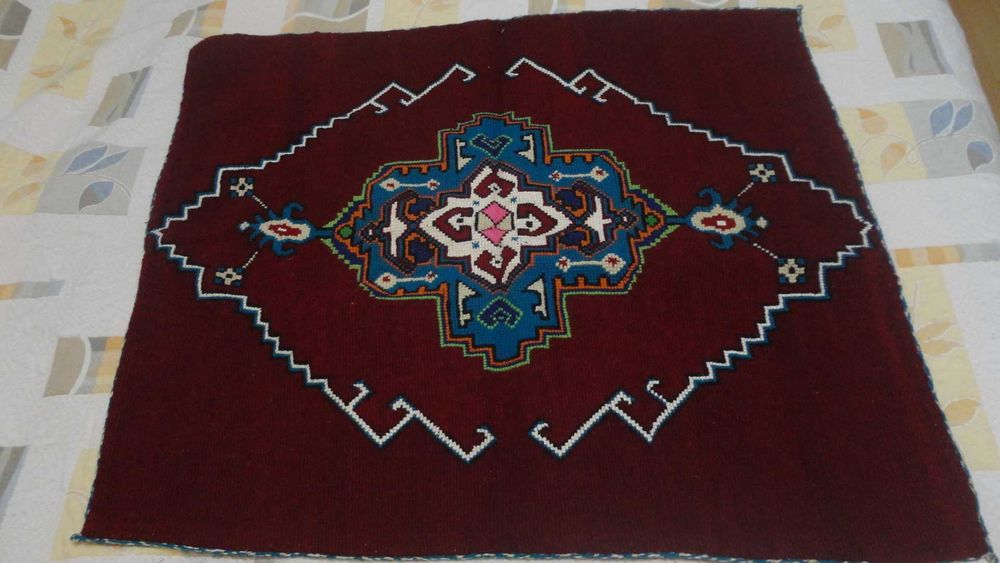 Черги битови-2 броя, куфор (пано) за стена-2 броя - по 25 лв./бр.