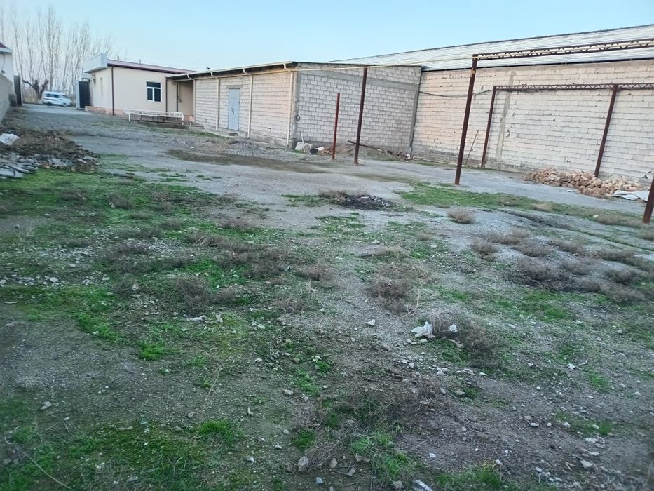 Biznes uchun shahar markazi yo'l chetida 16 sotix bino joy sotiladi
