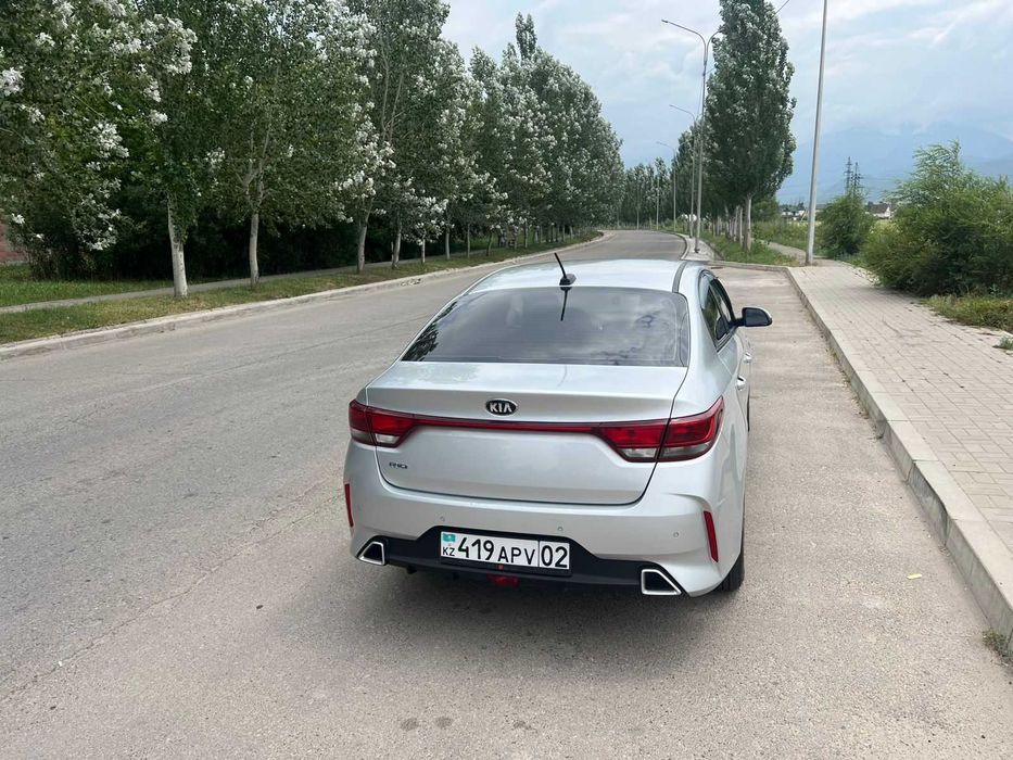 Kia Rio 2021 1.6
