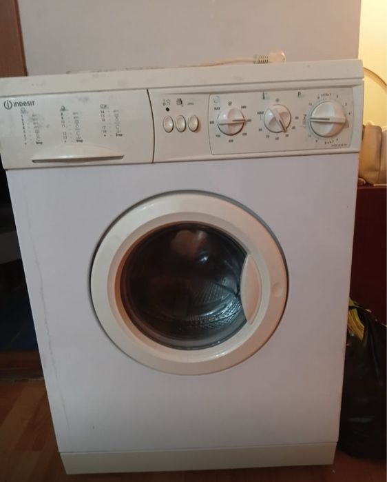 Продам стиральную машину
