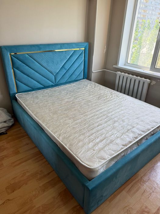 СРОЧНО продам кровать