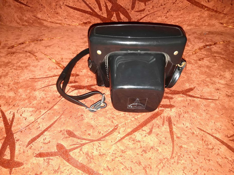 Продавам РЕТРО фотоапарат "PENTACON PRAKTICA MTL3"