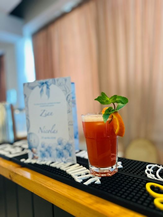 Open Bar  – Barmani + Cocktailuri Premium