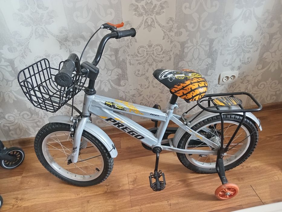 Продам велосипед на 4,5,6лет