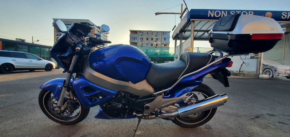 Vand sau schimb  Honda  X11... CB 1100 SF