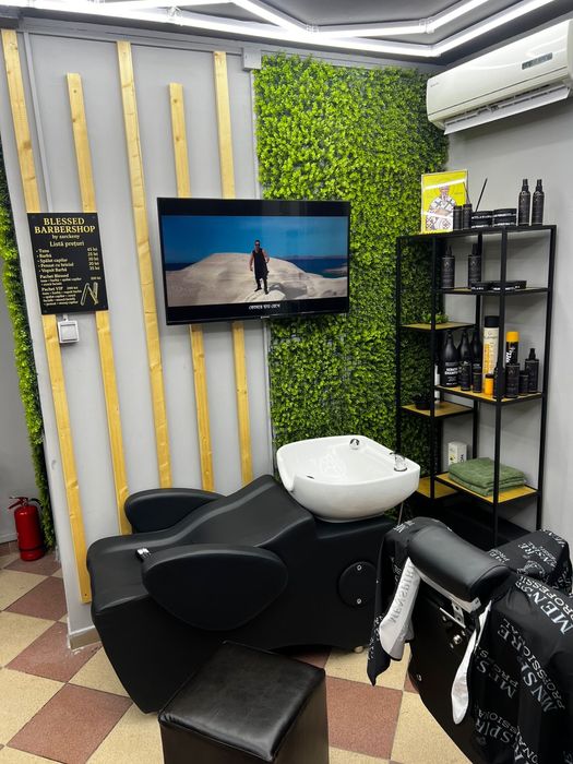 cautam frizer / barber cu experienta