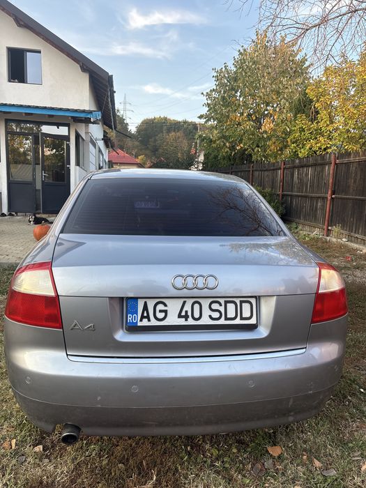 AUDI A4 2004 — imagine 2